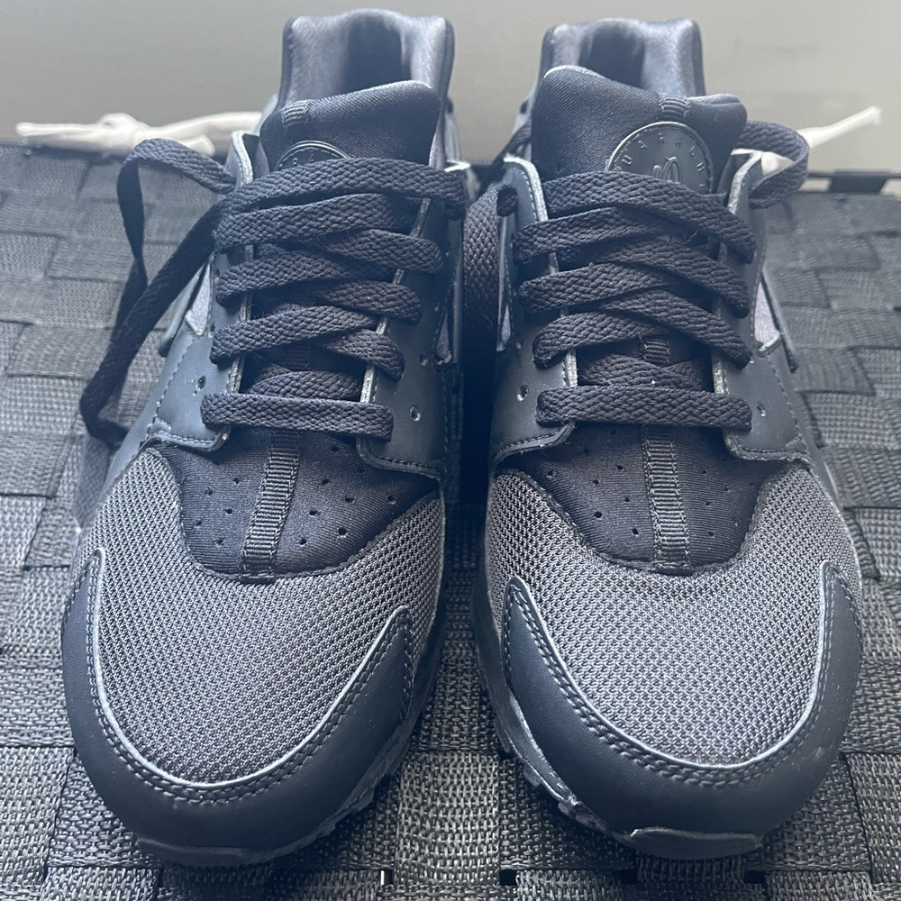 Youth Nike Huarache